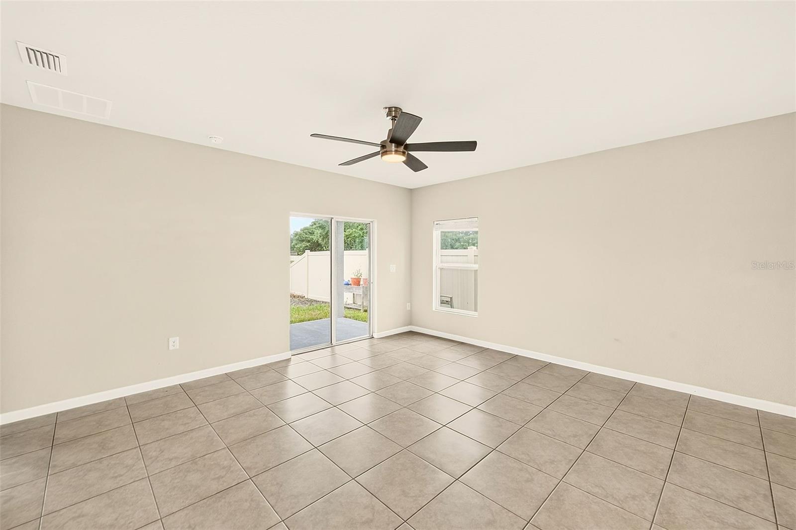 35235 GENDRY ST — photo 14