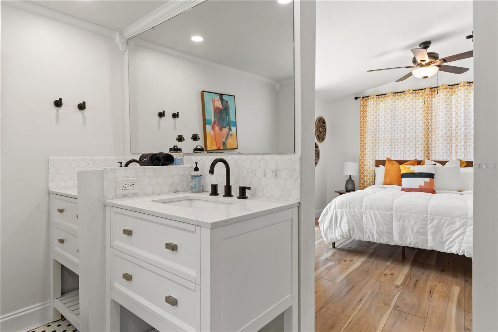 324 W HAYA ST — photo 21