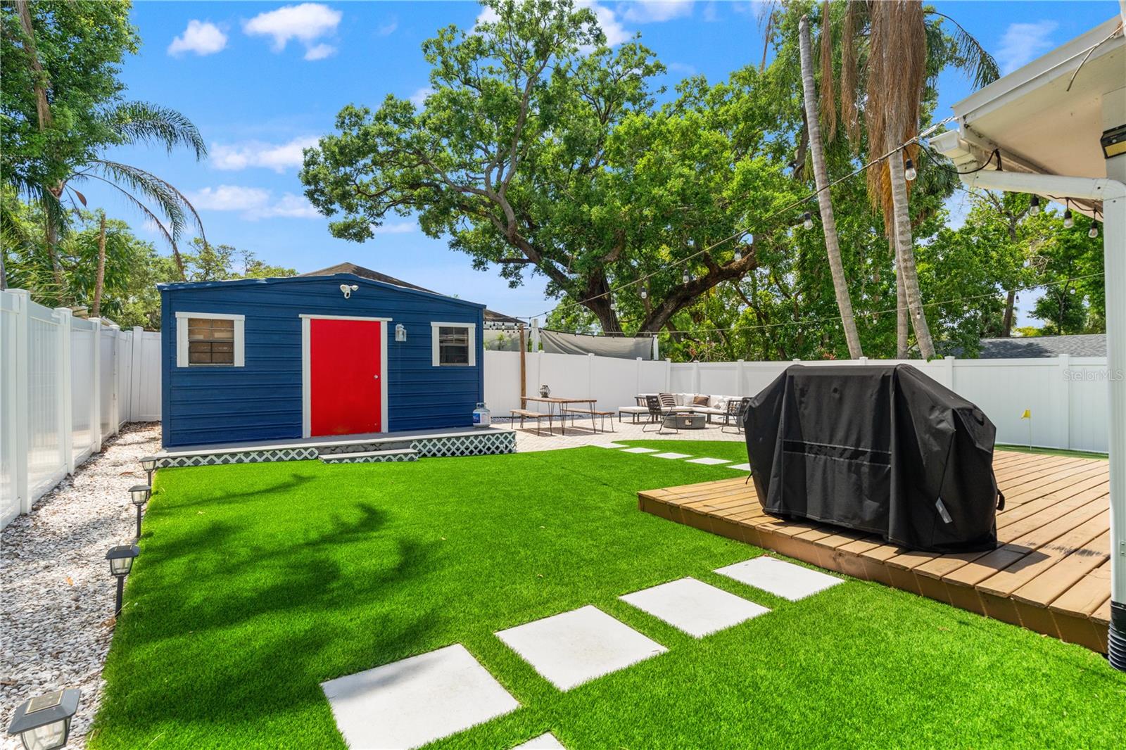 324 W HAYA ST — photo 29