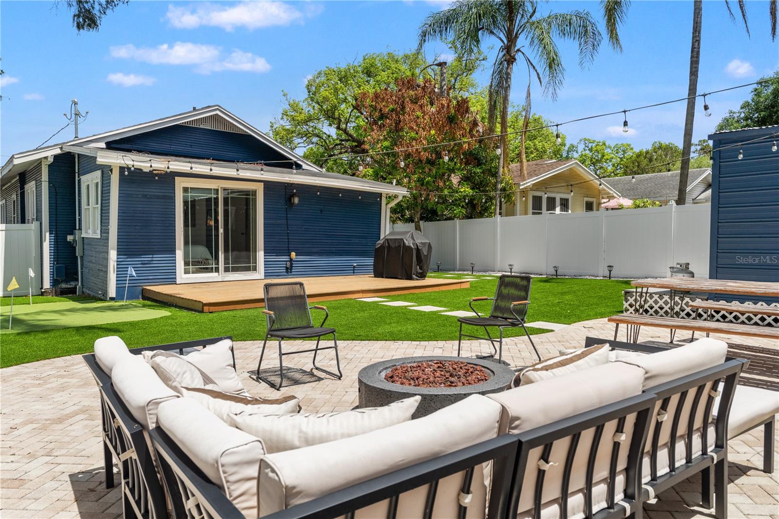 324 W HAYA ST — photo 3