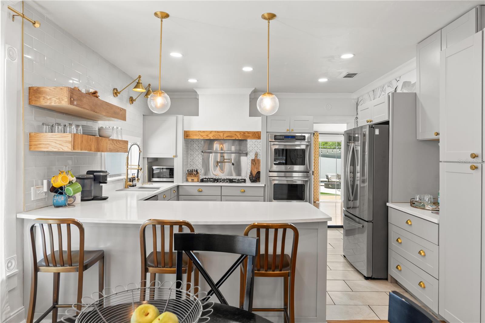 324 W HAYA ST — photo 13