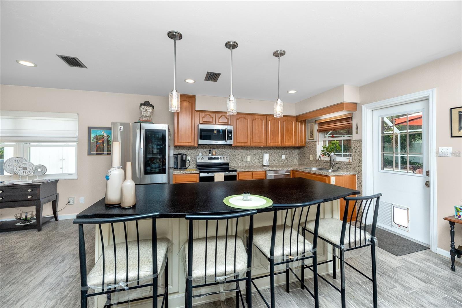 10504 LACERA DR — photo 9