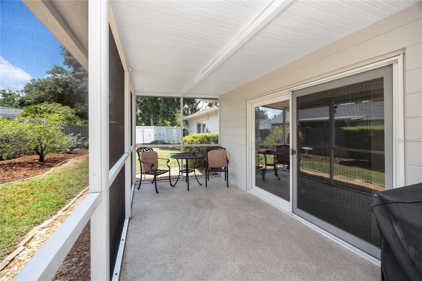 10504 LACERA DR — photo 22