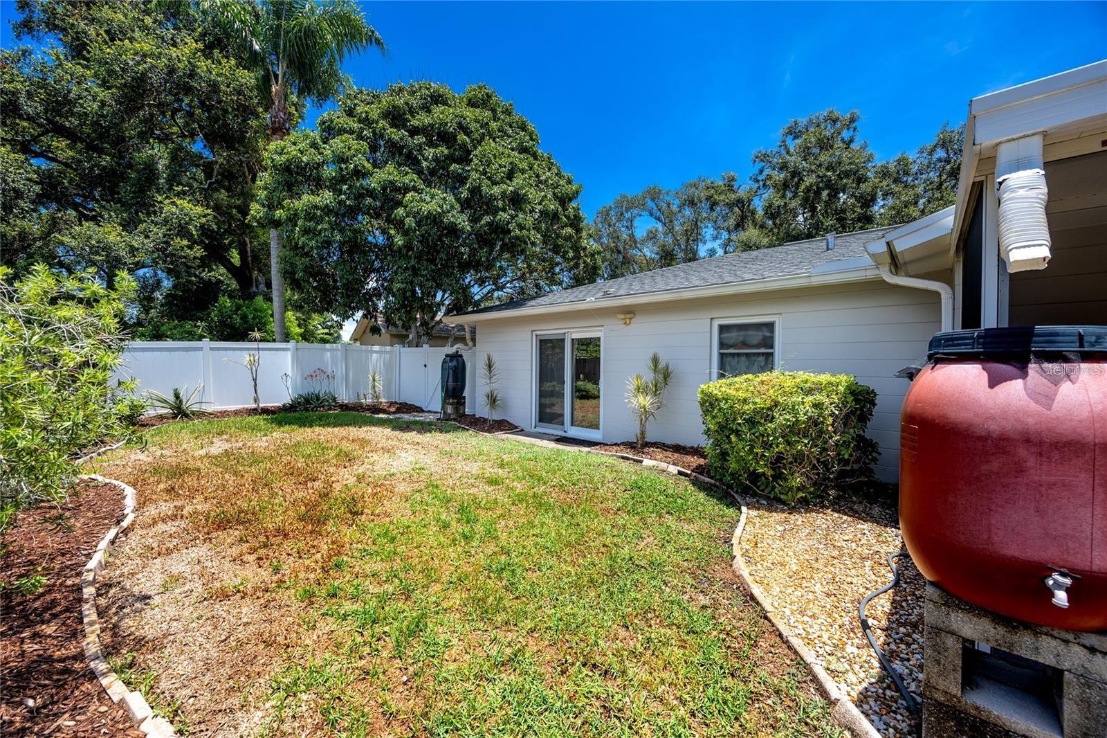 10504 LACERA DR — photo 28
