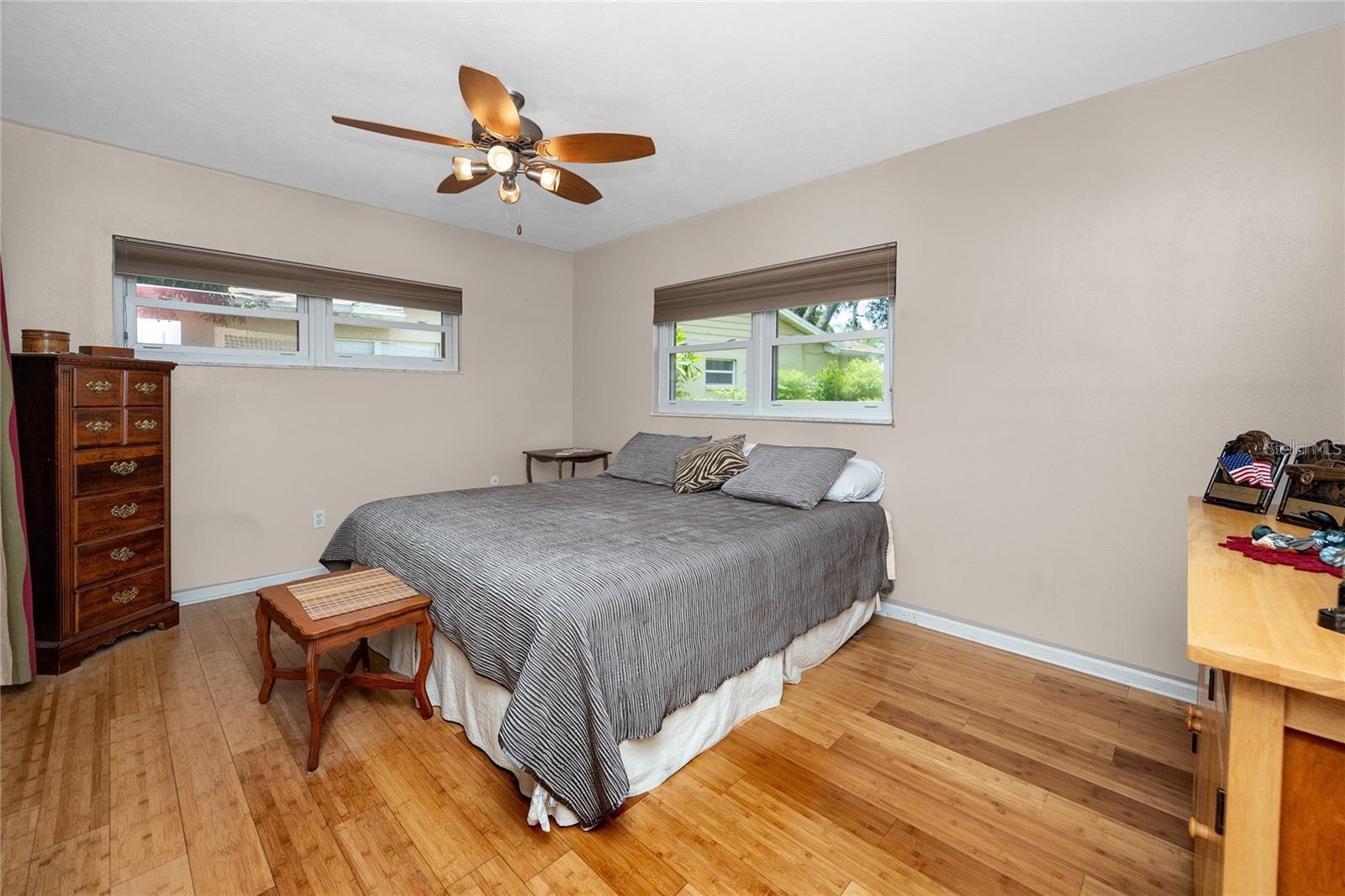10504 LACERA DR — photo 17