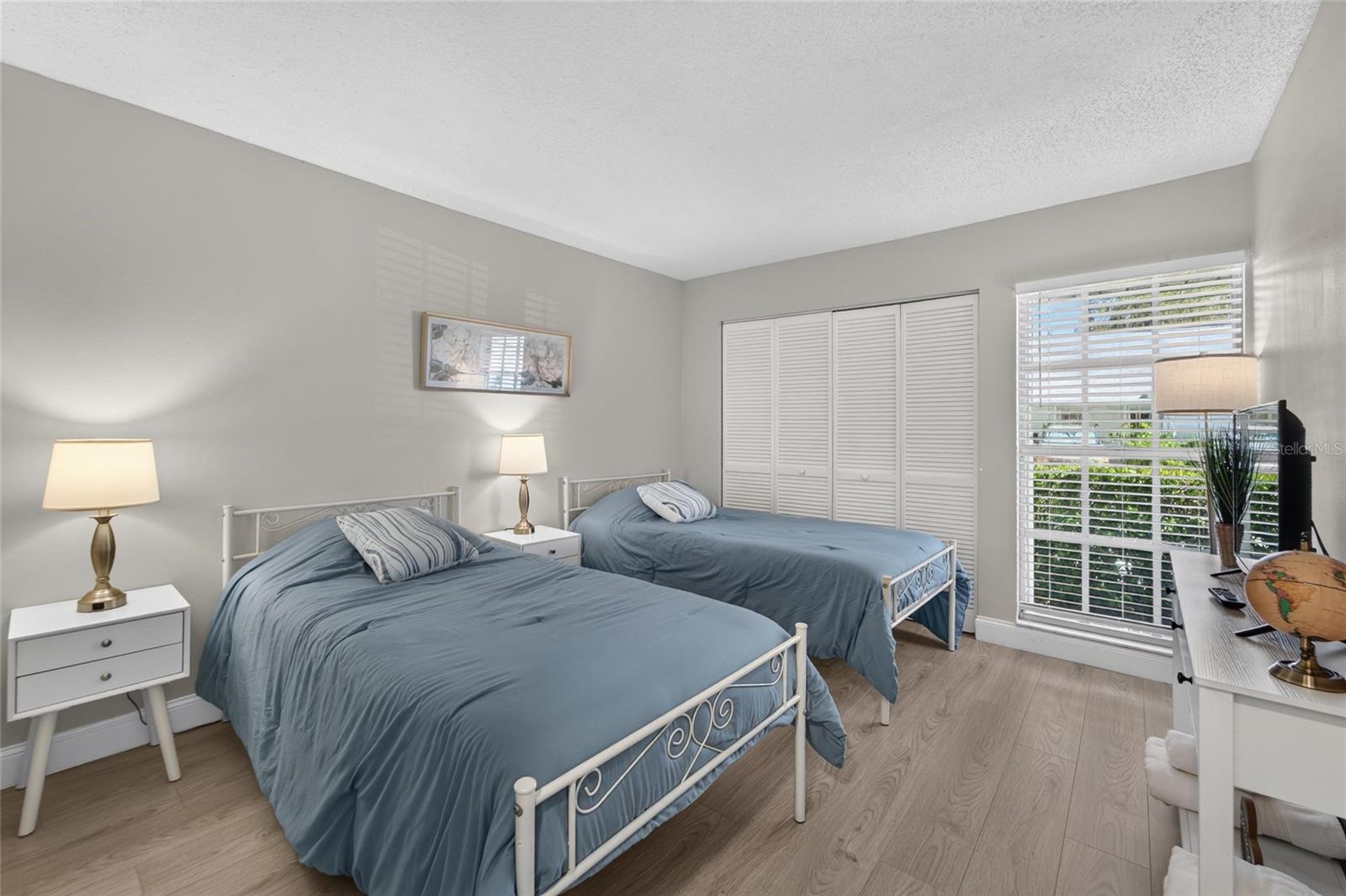 16216 RAMBLING VINE DR W — photo 23