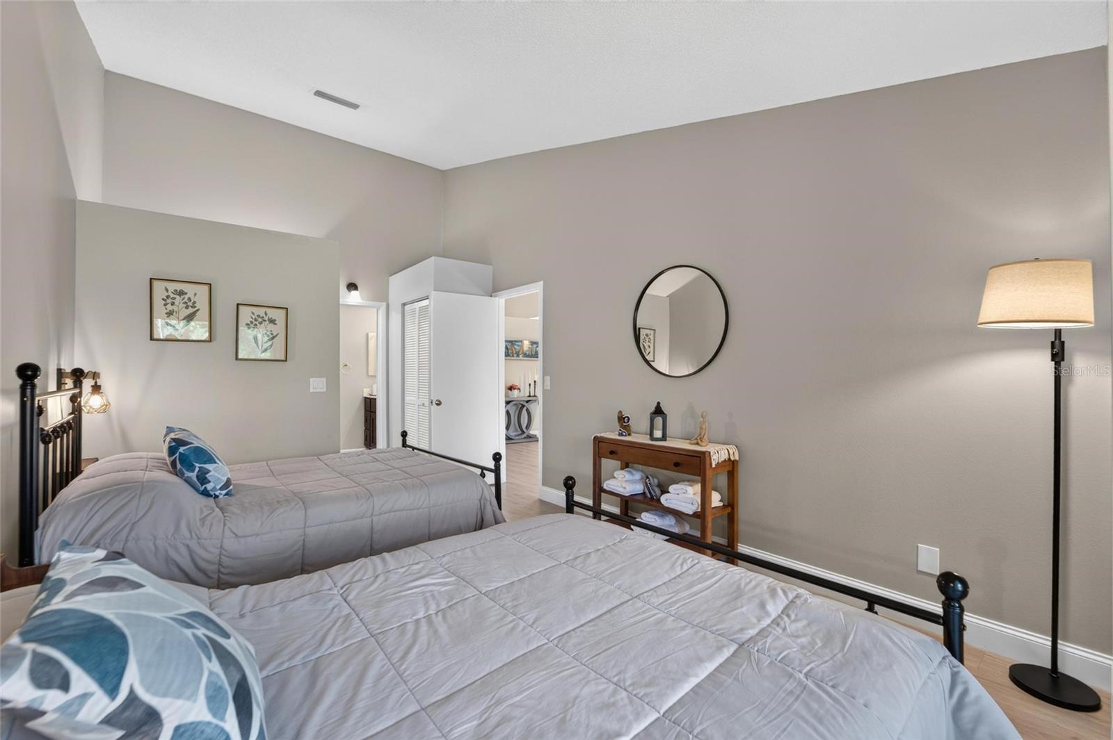 16216 RAMBLING VINE DR W — photo 17