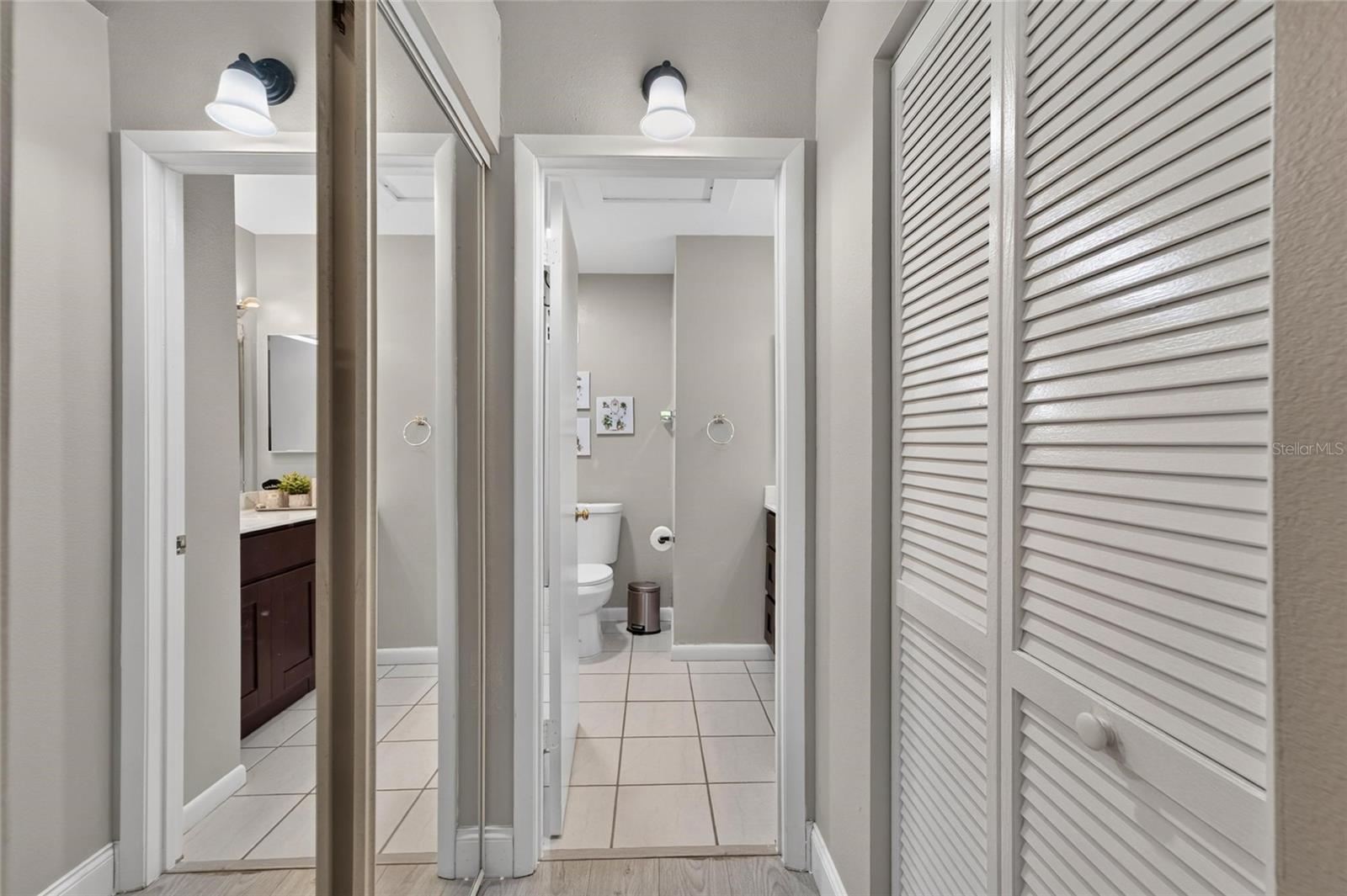 16216 RAMBLING VINE DR W — photo 19