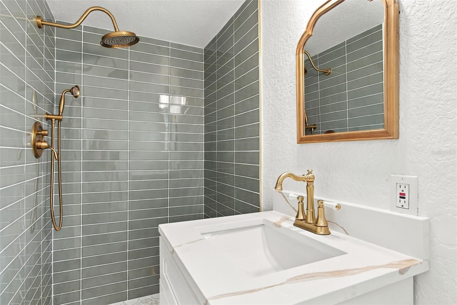 3615 EMERSON AVE S — photo 17