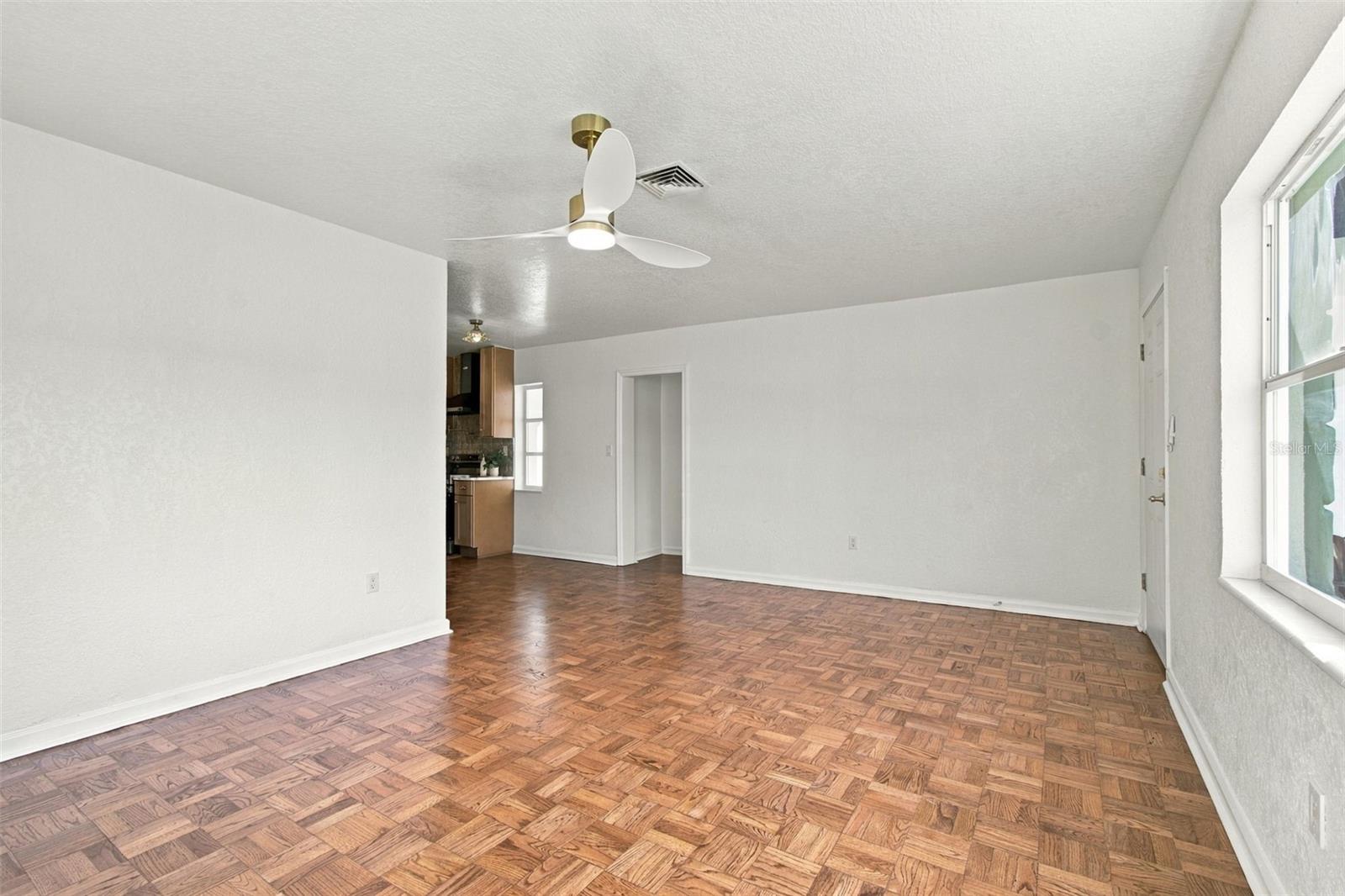 3615 EMERSON AVE S — photo 4