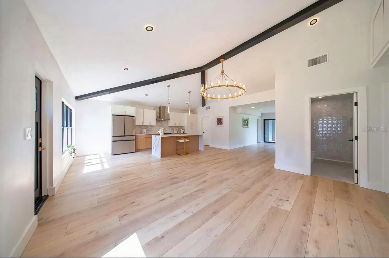 605 N WOODLYNNE AVE — photo 4