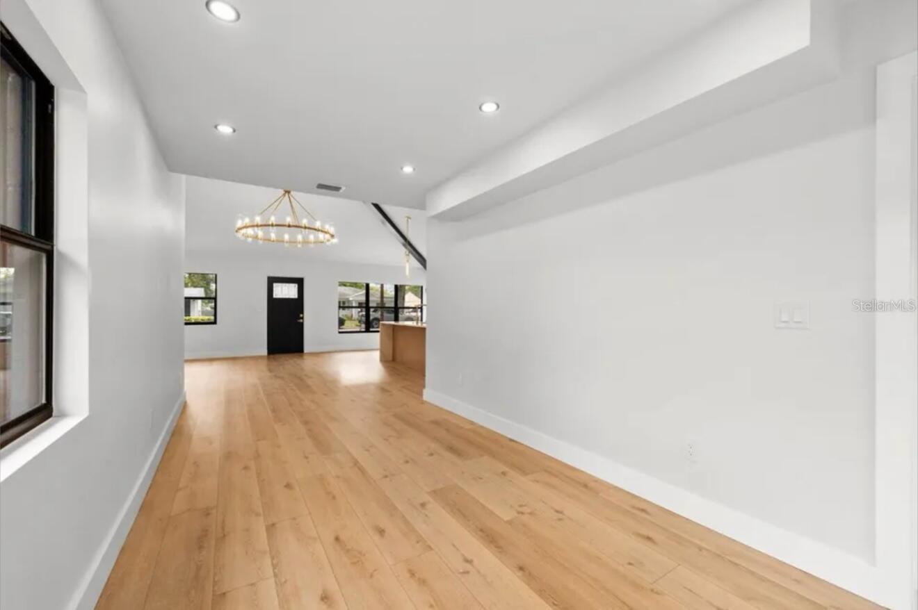 605 N WOODLYNNE AVE — photo 12