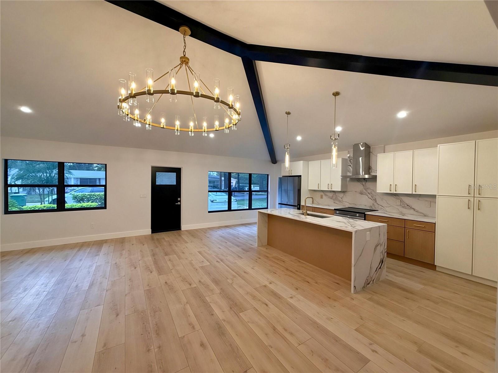 605 N WOODLYNNE AVE — photo 9