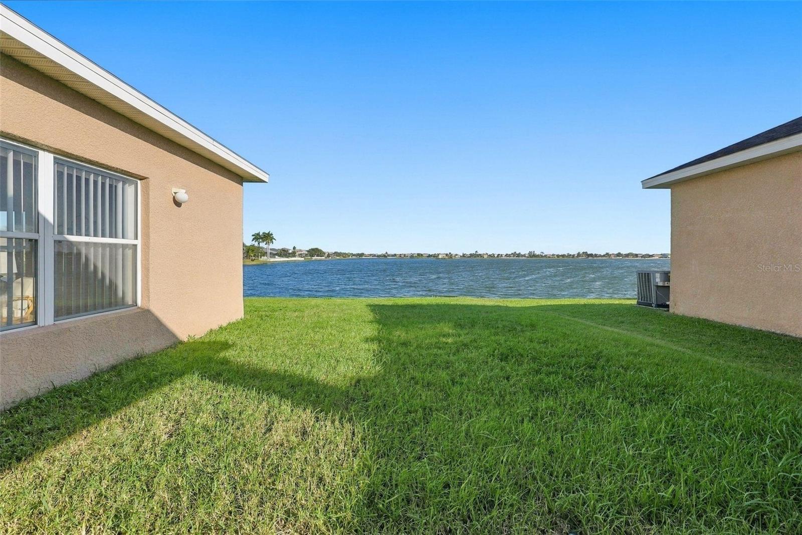 1822 MIRA LAGO CIR — photo 43