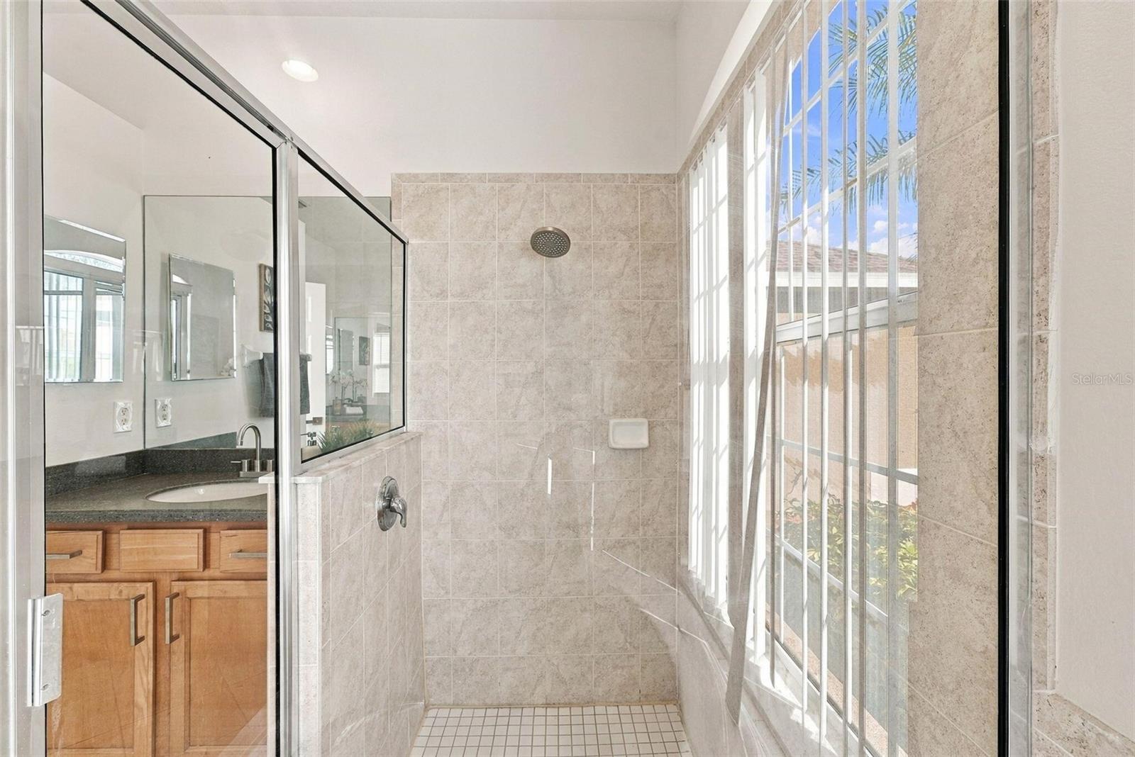 1822 MIRA LAGO CIR — photo 37