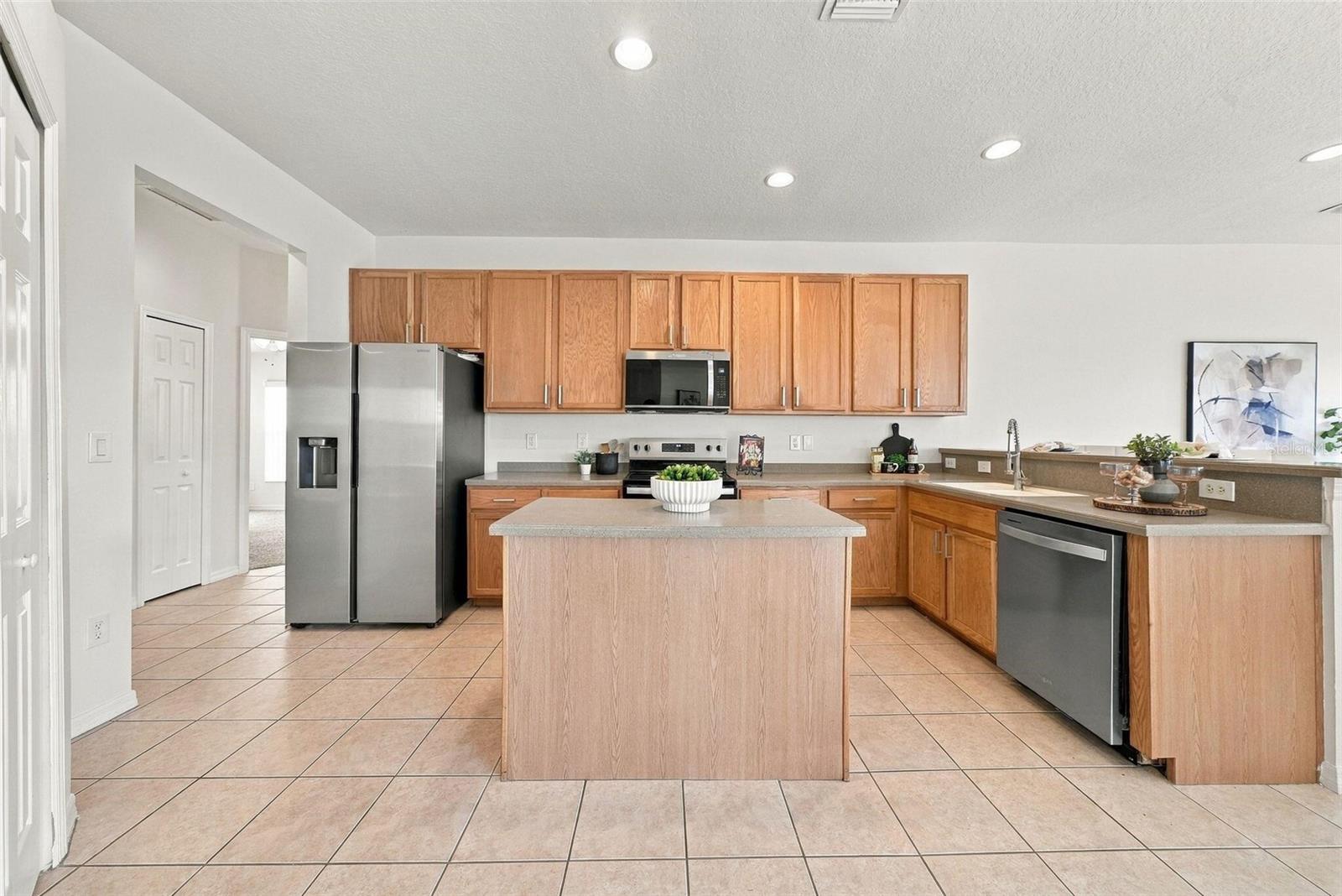 1822 MIRA LAGO CIR — photo 18