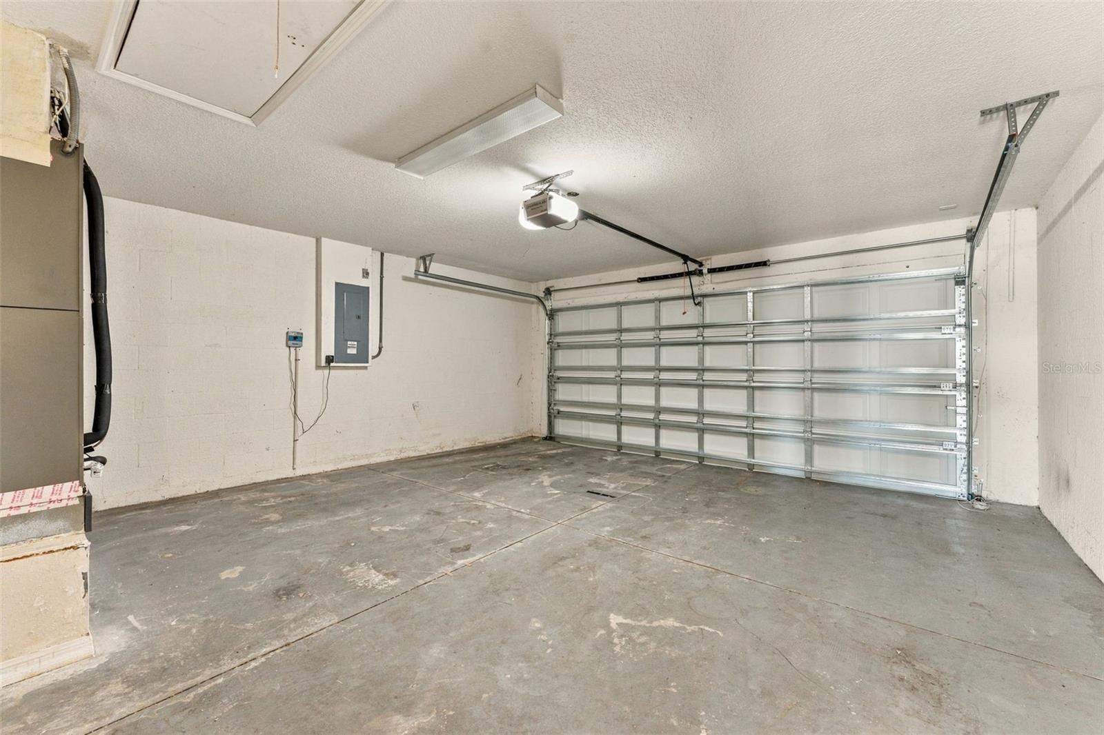 11617 GROVE ARCADE DR — photo 44