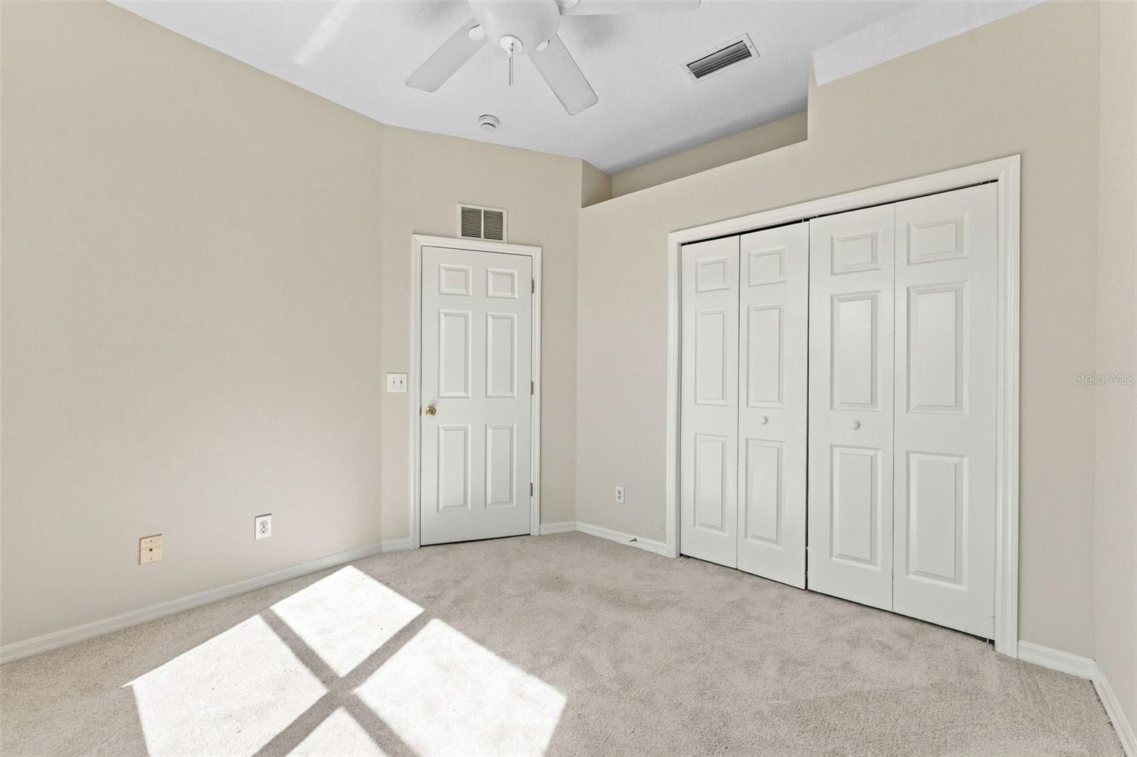 11617 GROVE ARCADE DR — photo 34