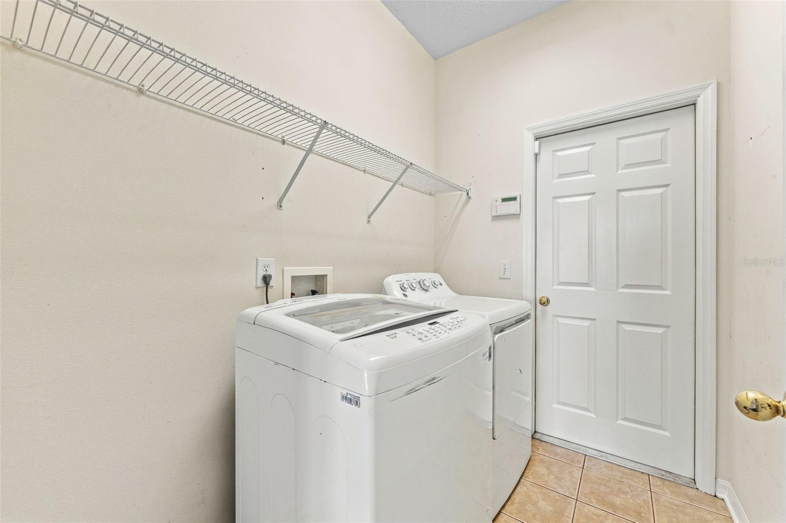 11617 GROVE ARCADE DR — photo 35