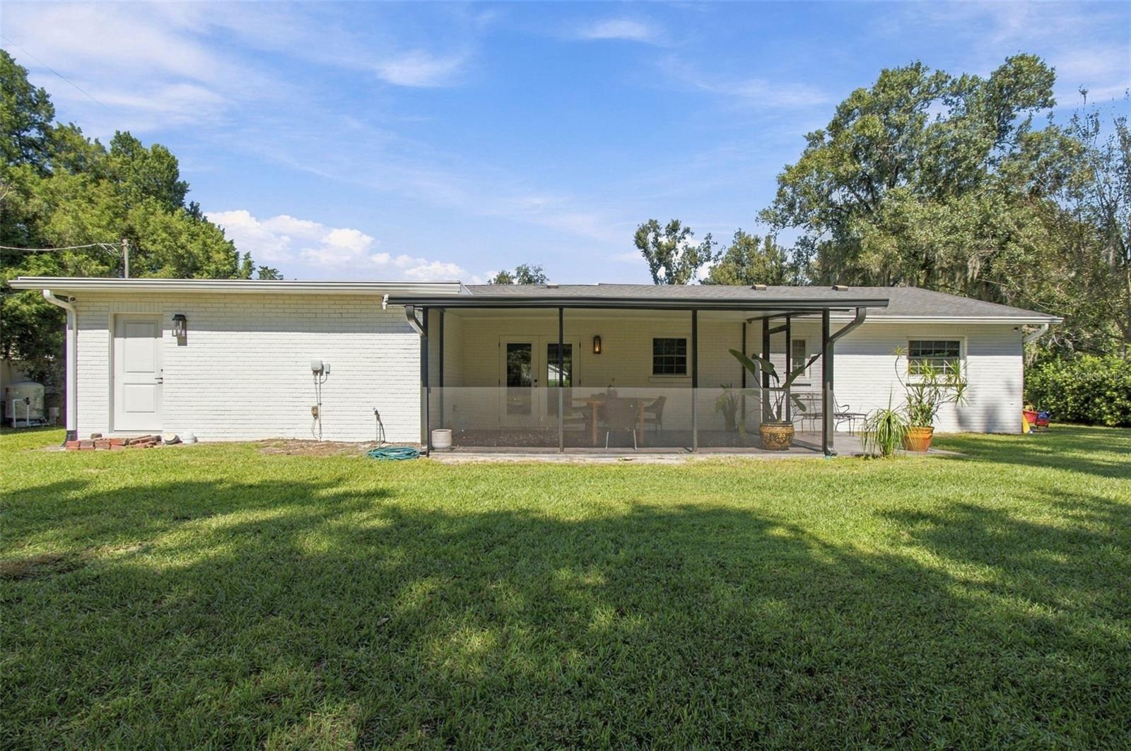 9450 ROBERTS RD — photo 30
