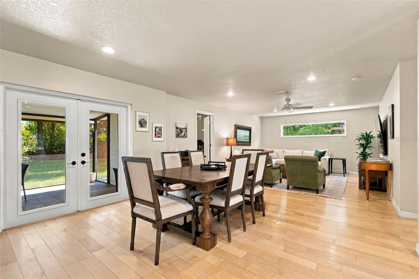 9450 ROBERTS RD — photo 14