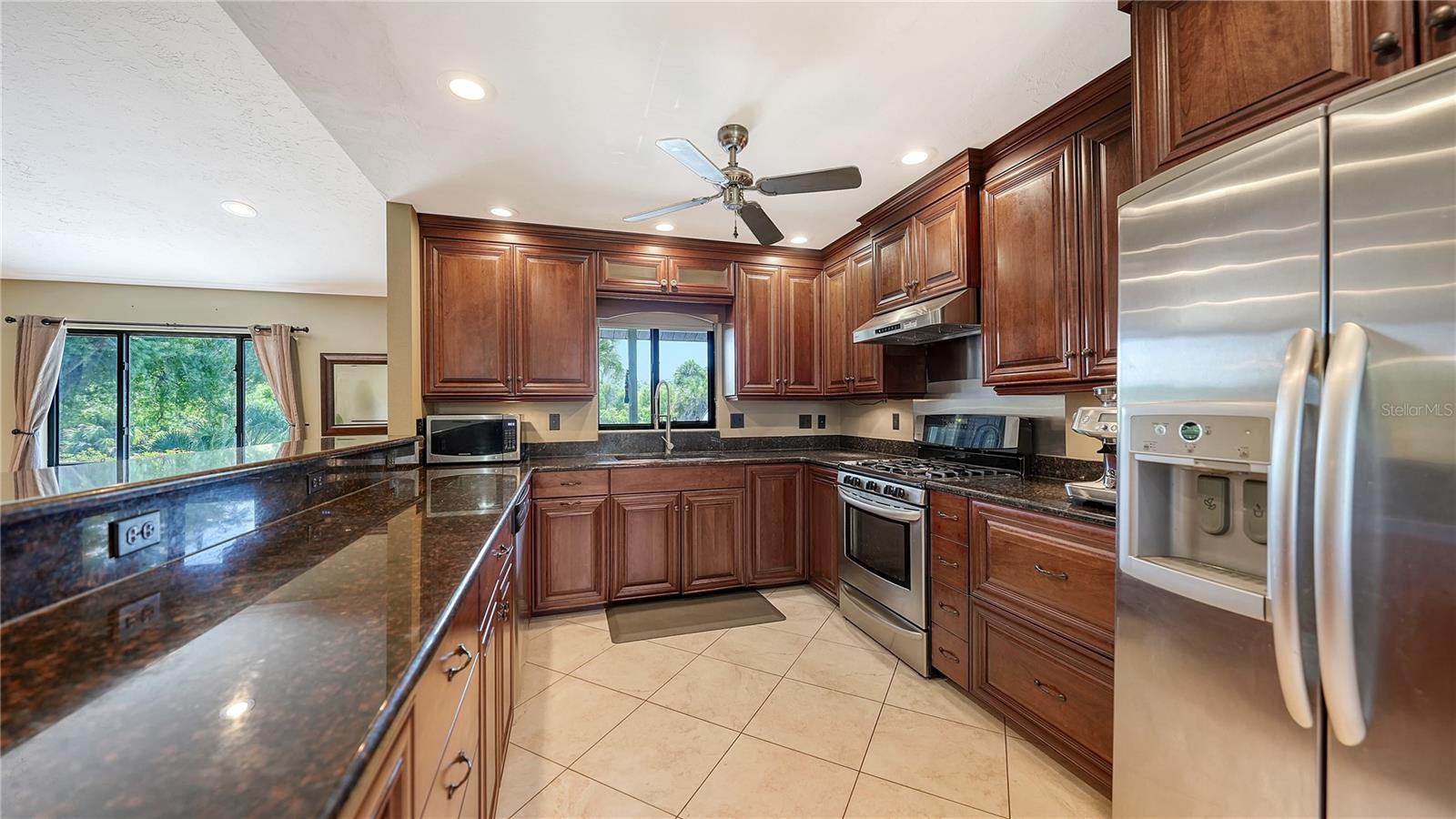 4842 + LOT 8 & 9 NUTMEG AVE — photo 14