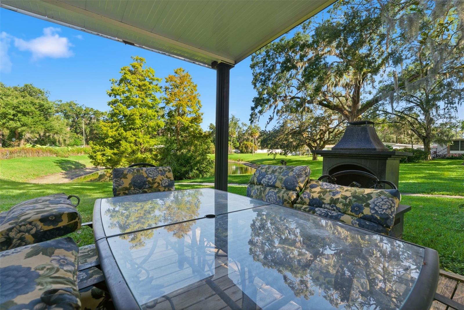 6147 RIDGEWOOD DR — photo 2