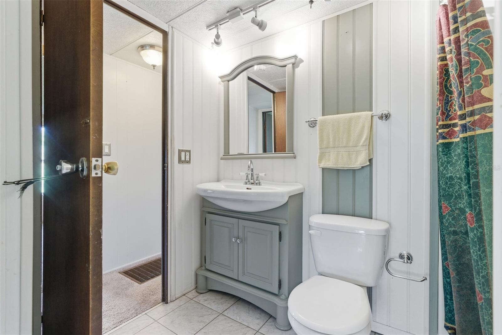 6147 RIDGEWOOD DR — photo 11