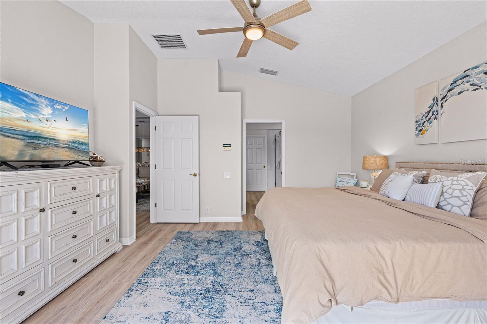 7164 DREWRYS BLF — photo 34