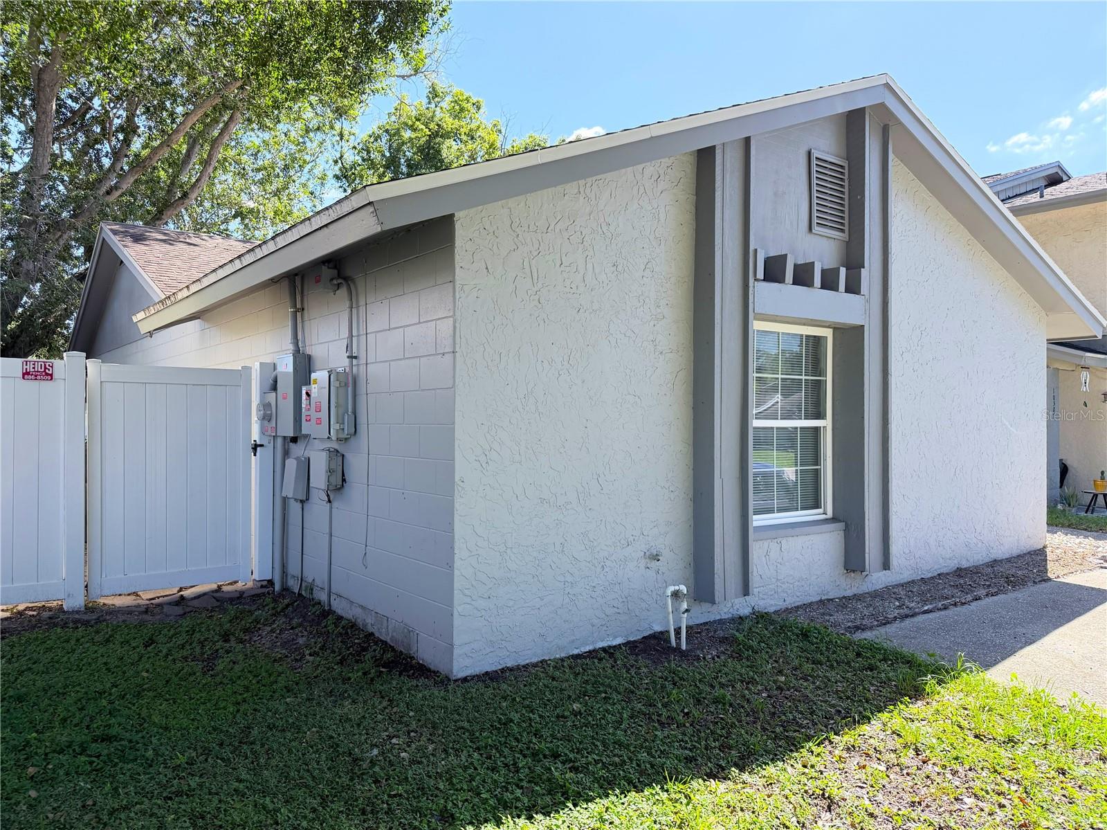 10309 PARKCREST DR — photo 2