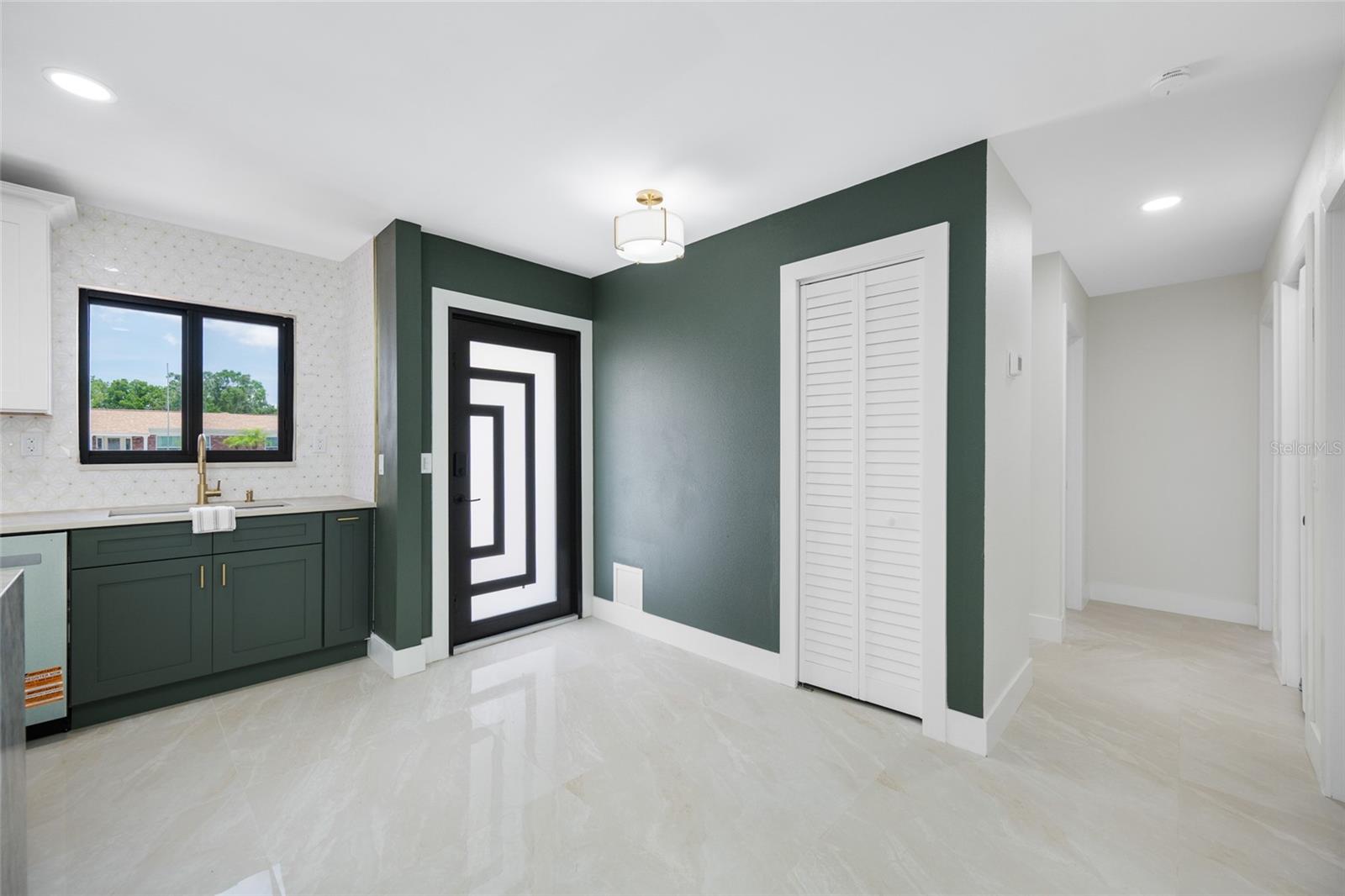 4707 W PAUL AVE — photo 3