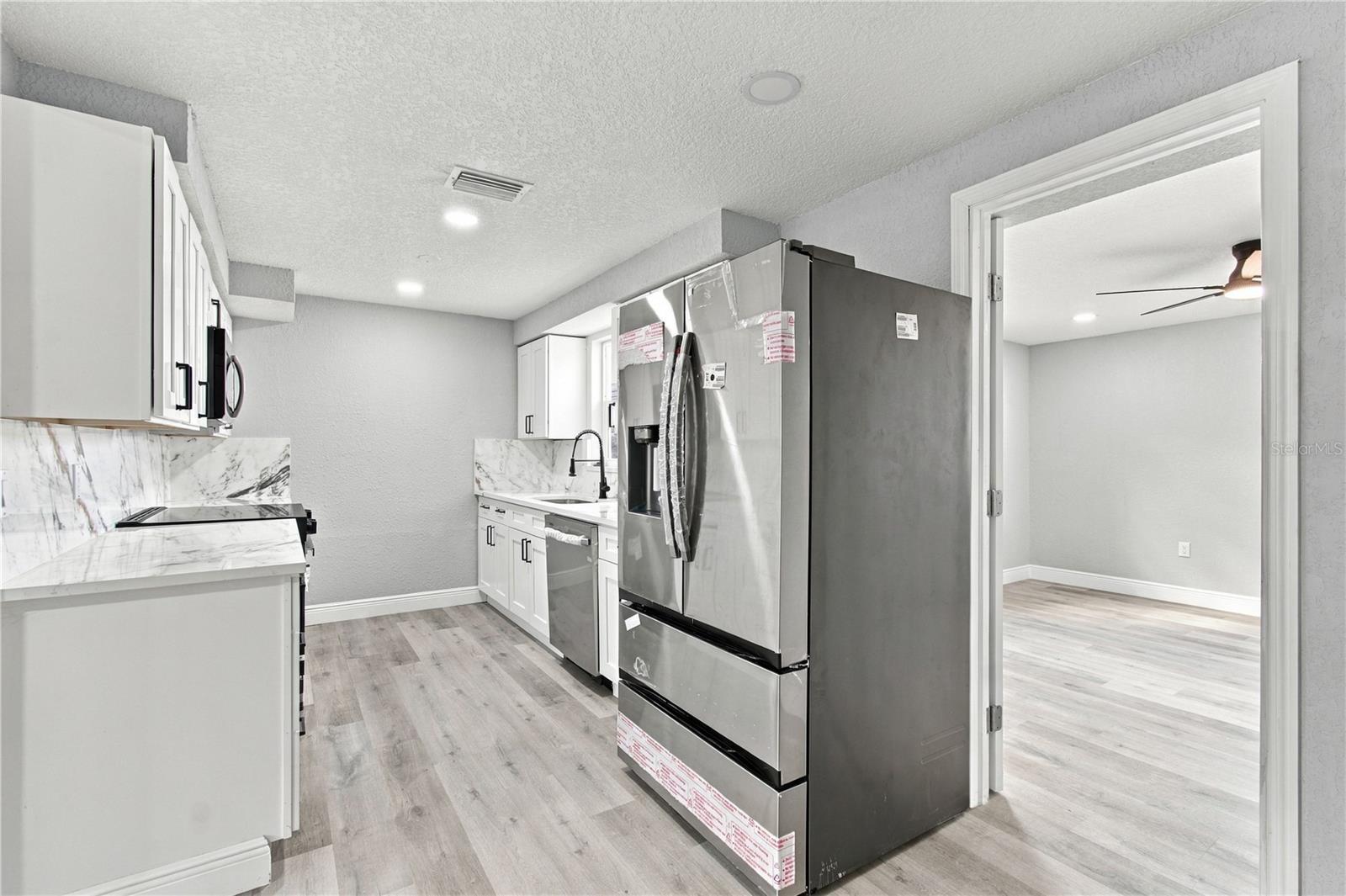 4601 EASTWOOD LN — photo 14