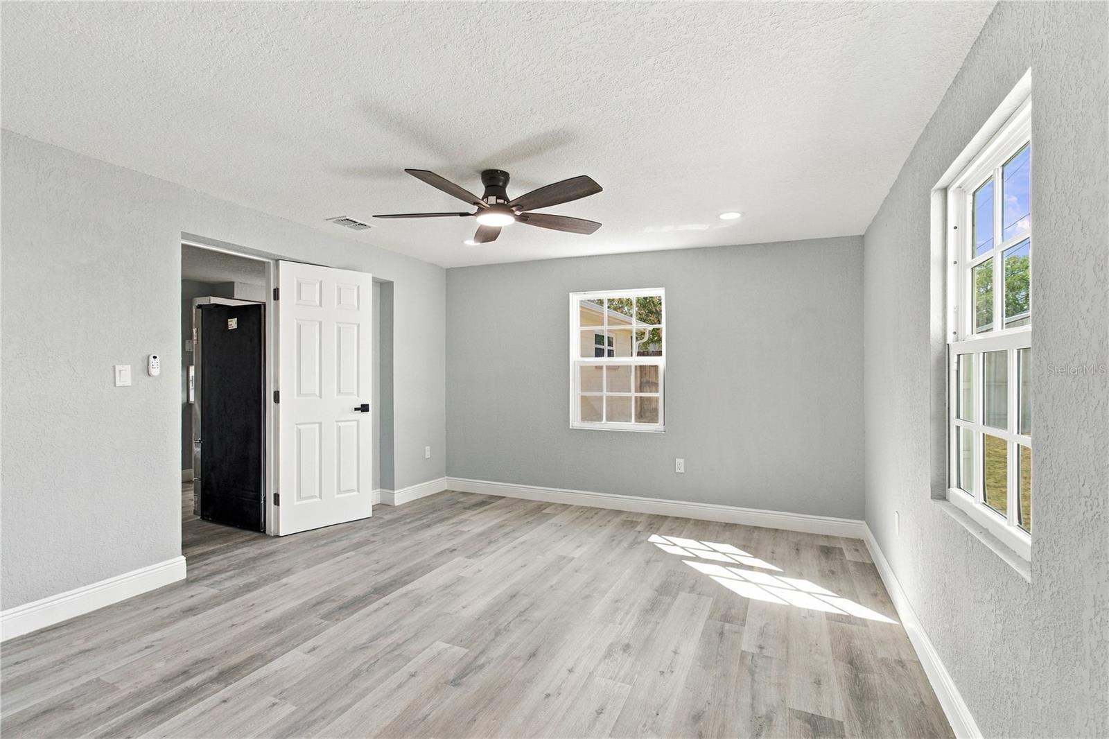 4601 EASTWOOD LN — photo 21