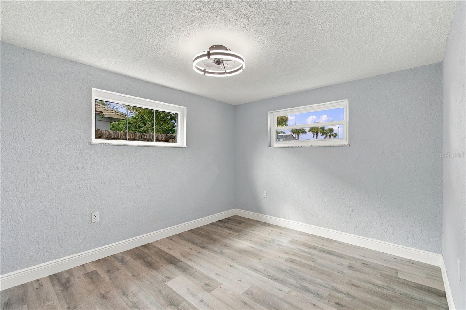 4601 EASTWOOD LN — photo 35