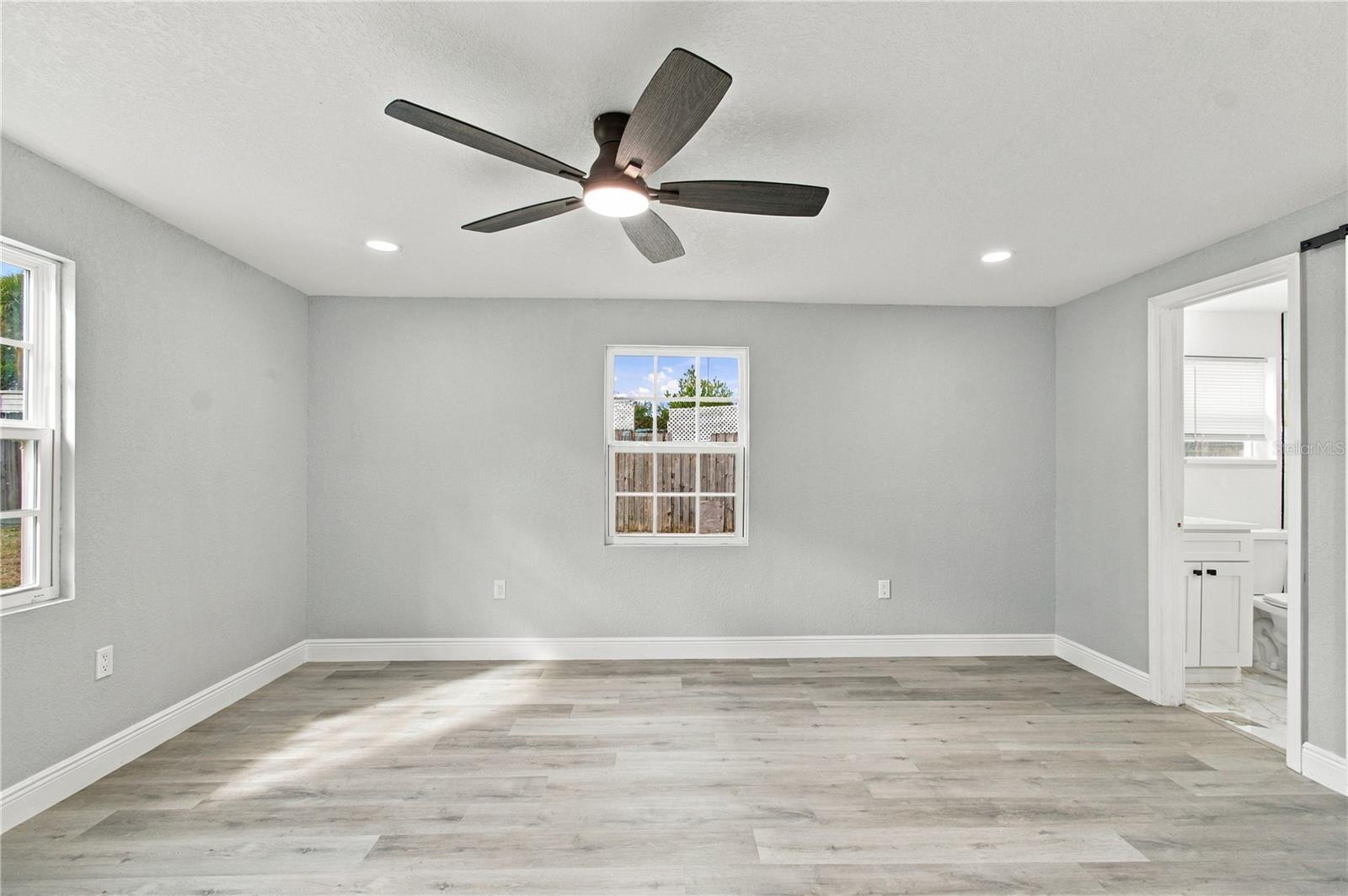 4601 EASTWOOD LN — photo 18