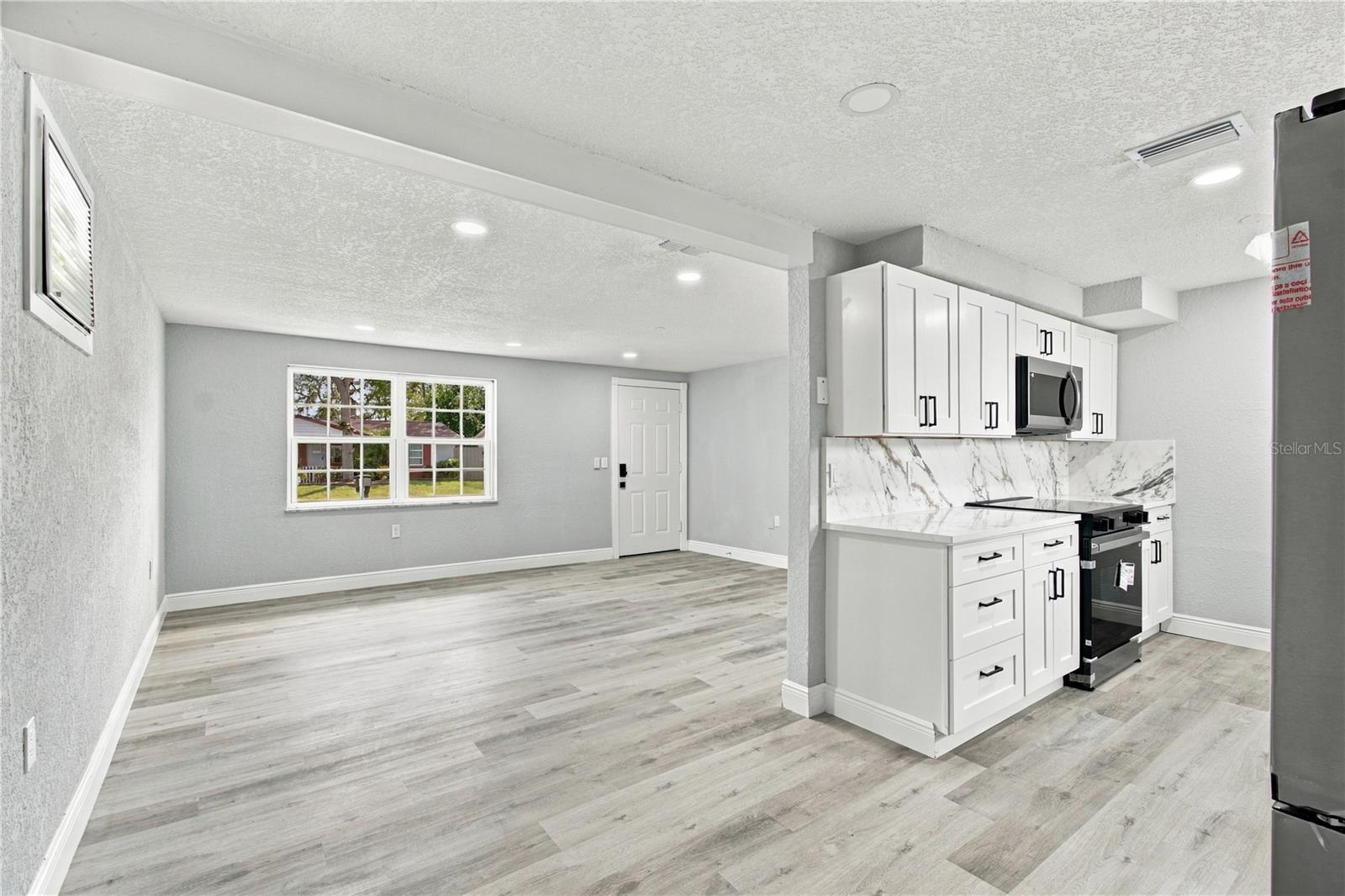4601 EASTWOOD LN — photo 12