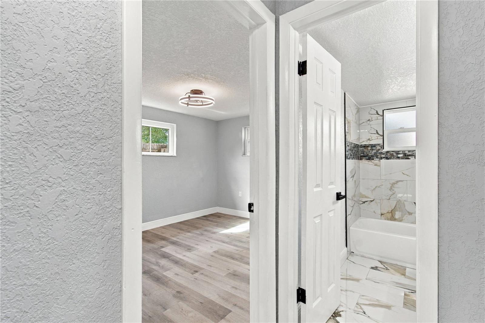 4601 EASTWOOD LN — photo 31