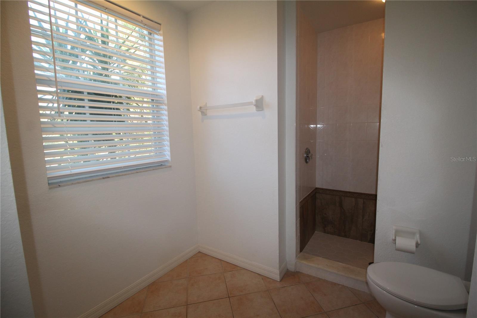 2743 MORRIETTA LN — photo 8
