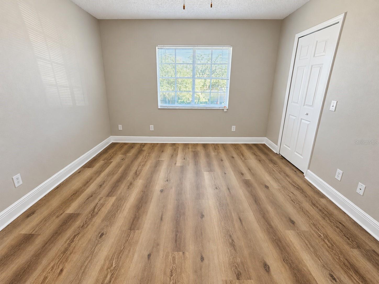 7338 E BANK DR — photo 7