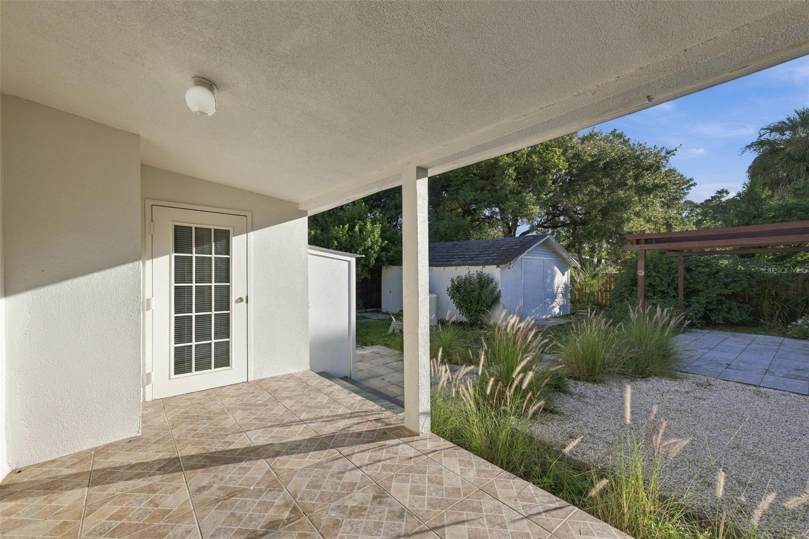 4203 N SUWANEE AVE — photo 18