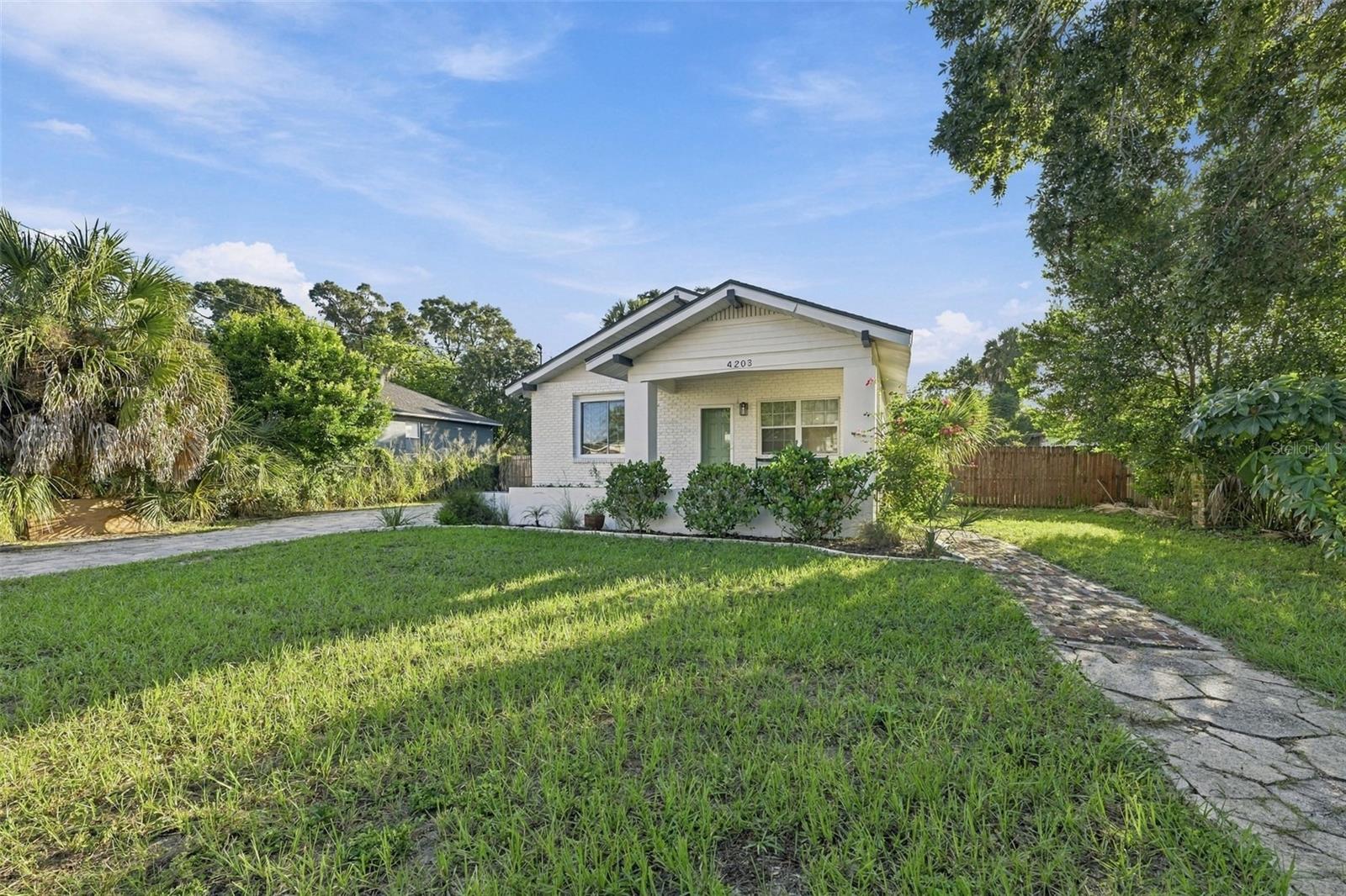 4203 N SUWANEE AVE — photo 25
