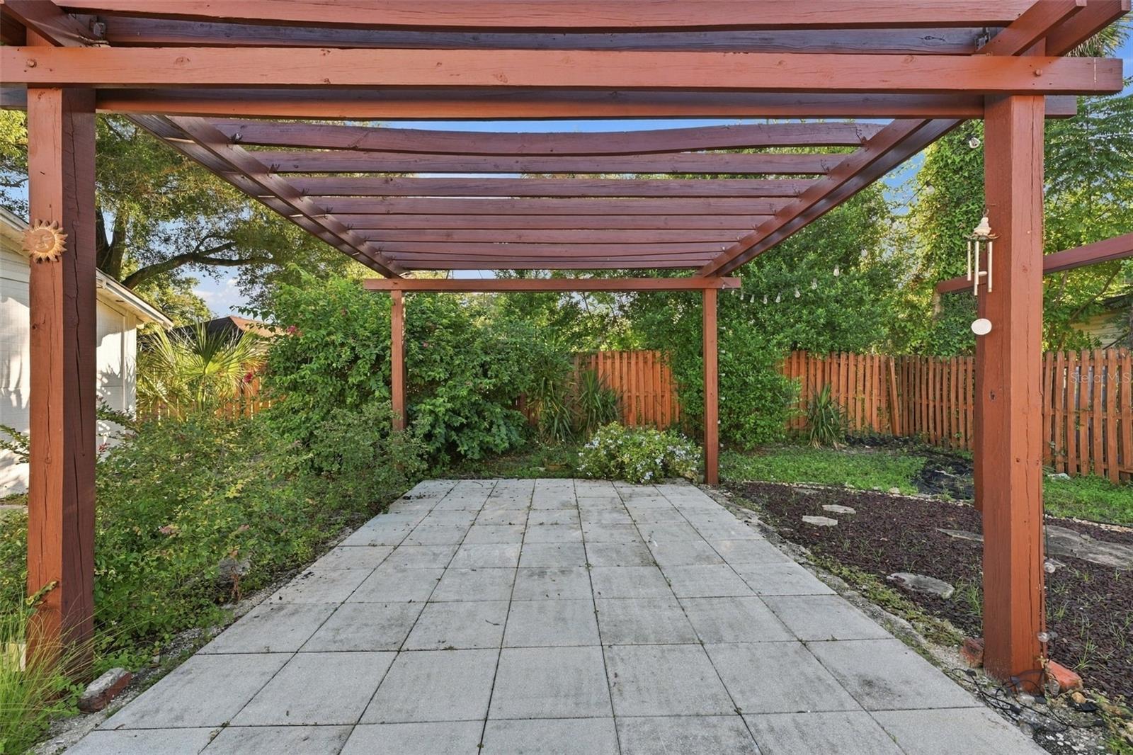 4203 N SUWANEE AVE — photo 21