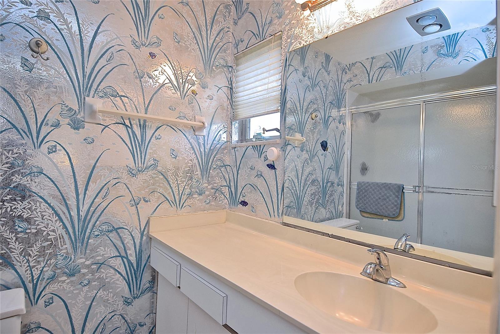 6883 W COUNTRY CLUB LN — photo 18