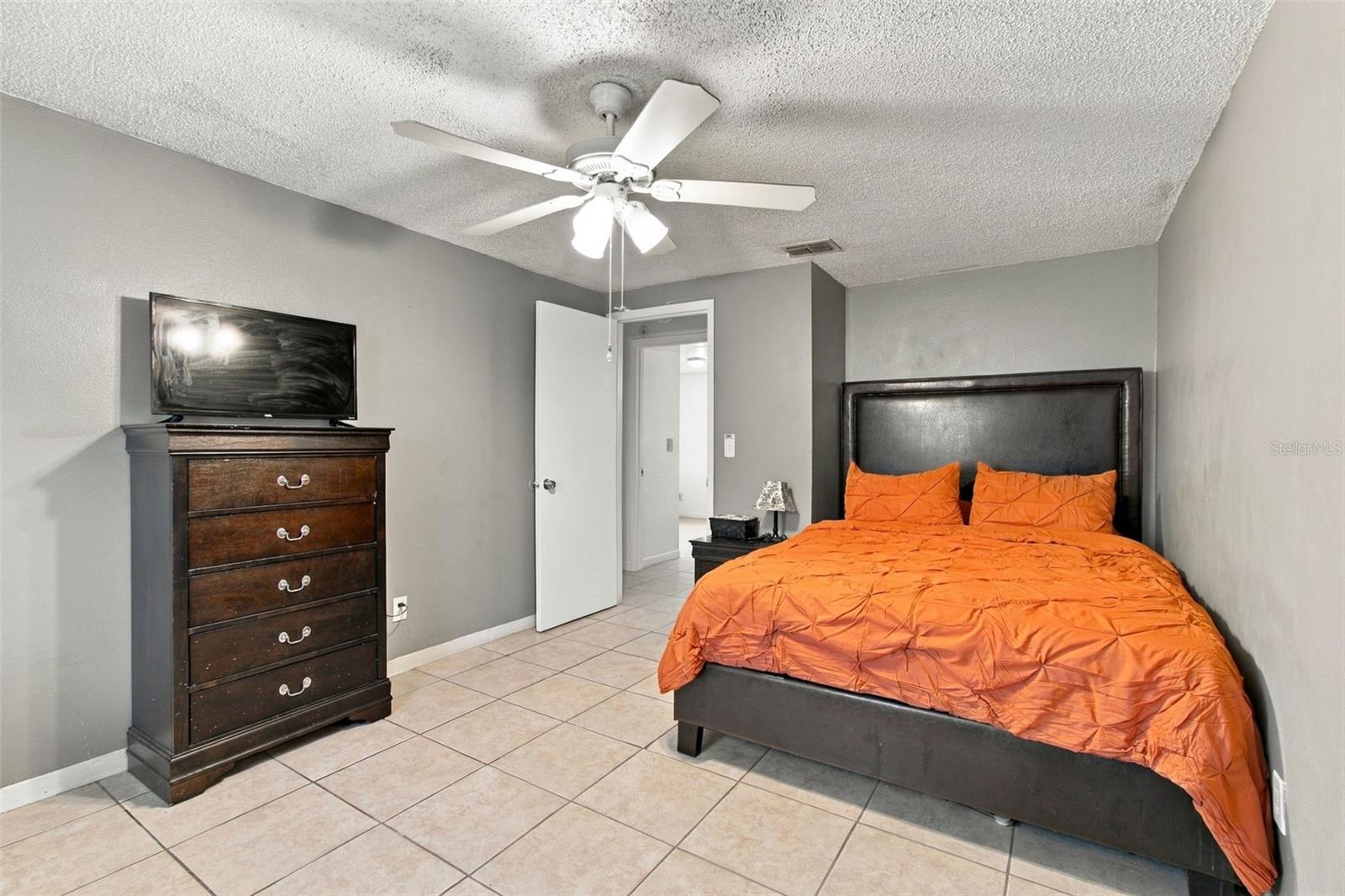 10118 WHEATLEY HILLS CT — photo 37