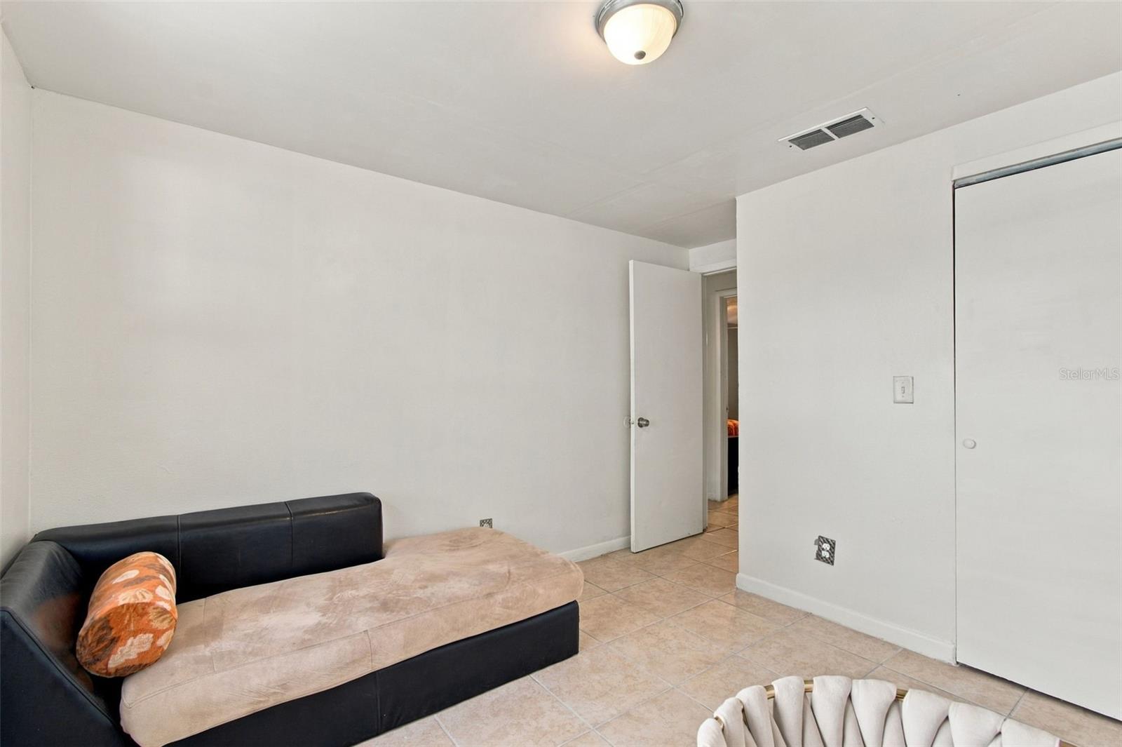 10118 WHEATLEY HILLS CT — photo 32