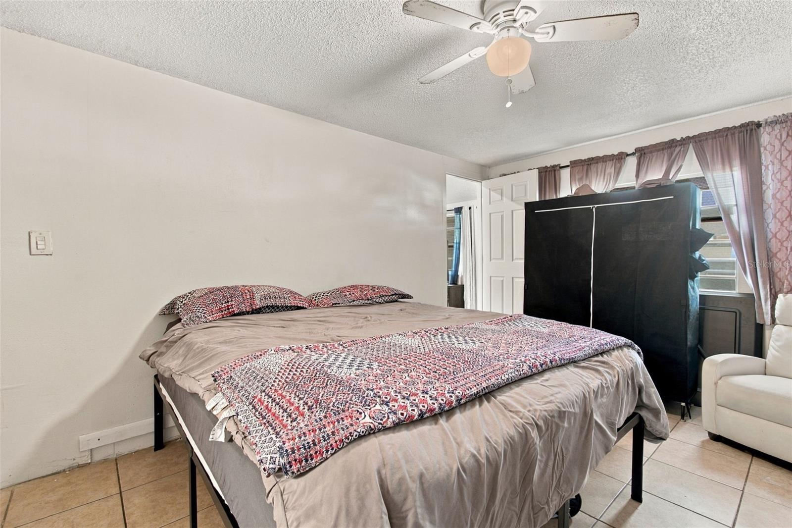 10118 WHEATLEY HILLS CT — photo 40