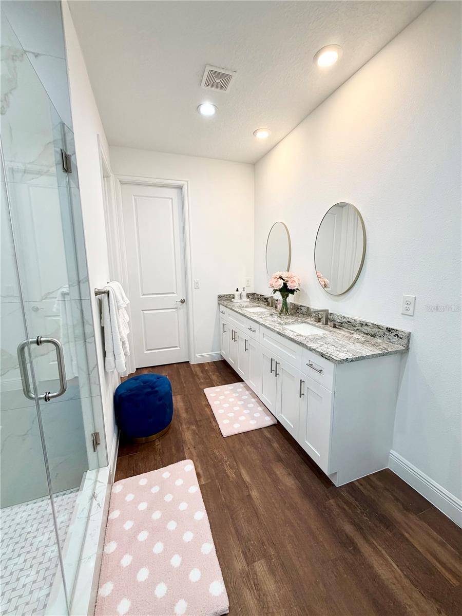 8331 PEGGY ST — photo 39