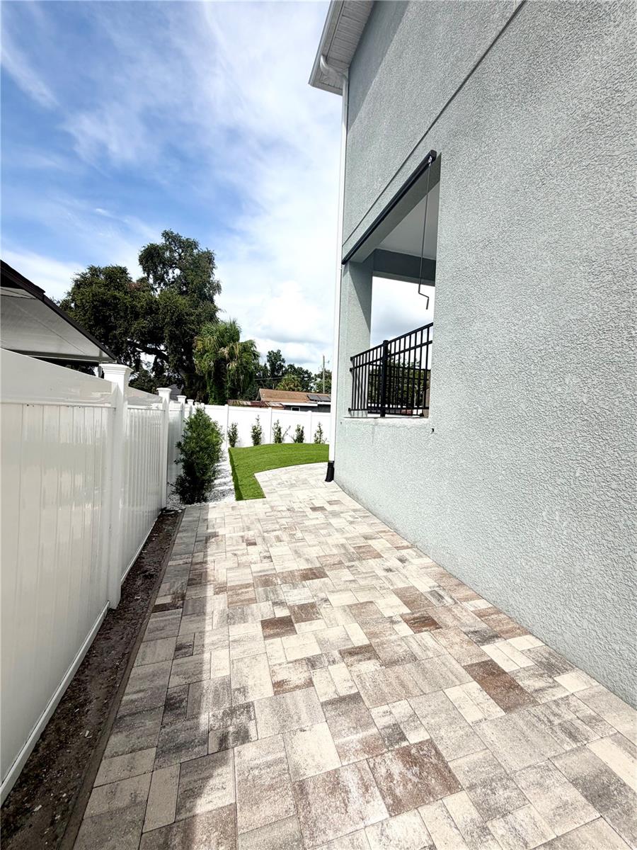 8331 PEGGY ST — photo 10