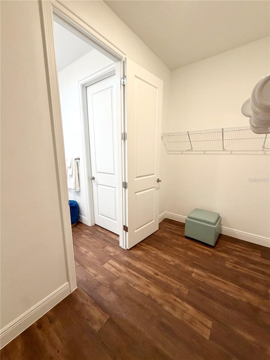 8331 PEGGY ST — photo 40