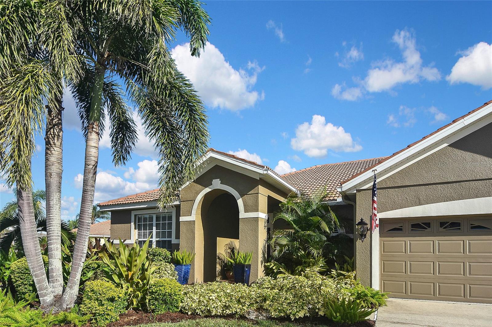 1711 PINYON PINE DR — photo 4